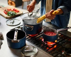 Casserole Space antiadhésive en céramique 19 cm bleue avec poignée pliante et couvercle