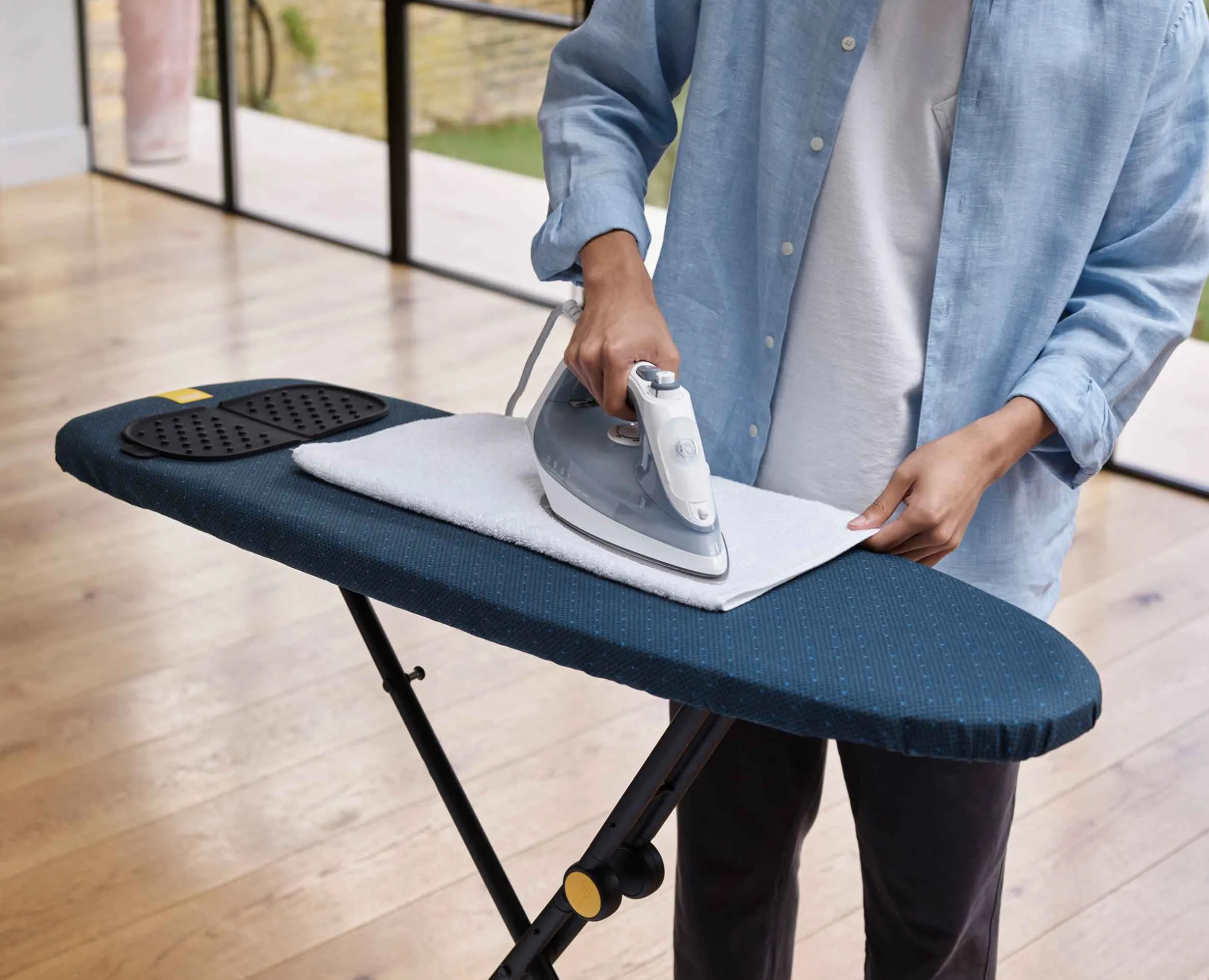 Table à Repasser Bleue 110cm Glide Plus Compacte